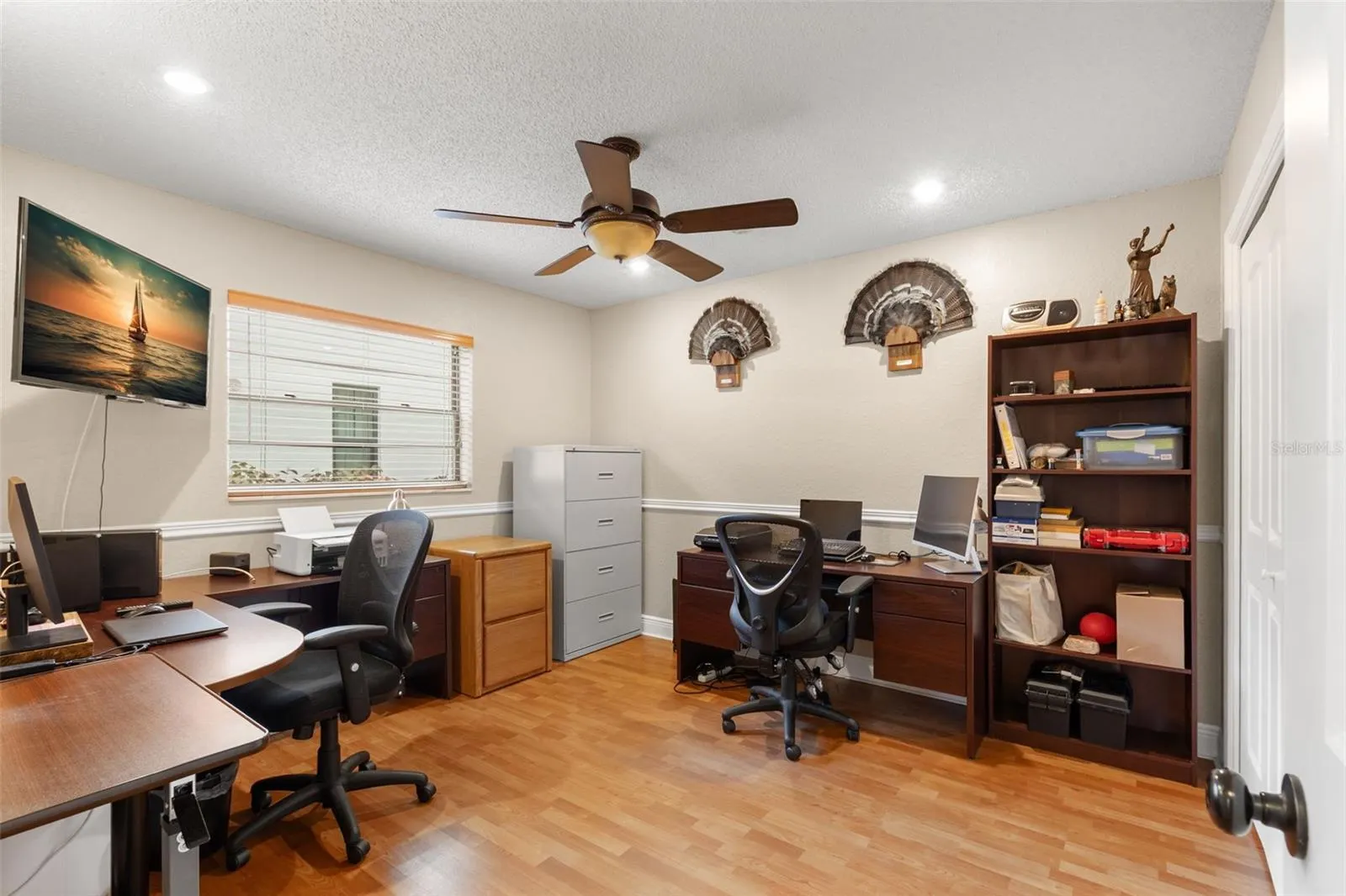 214 WOODLAND CT