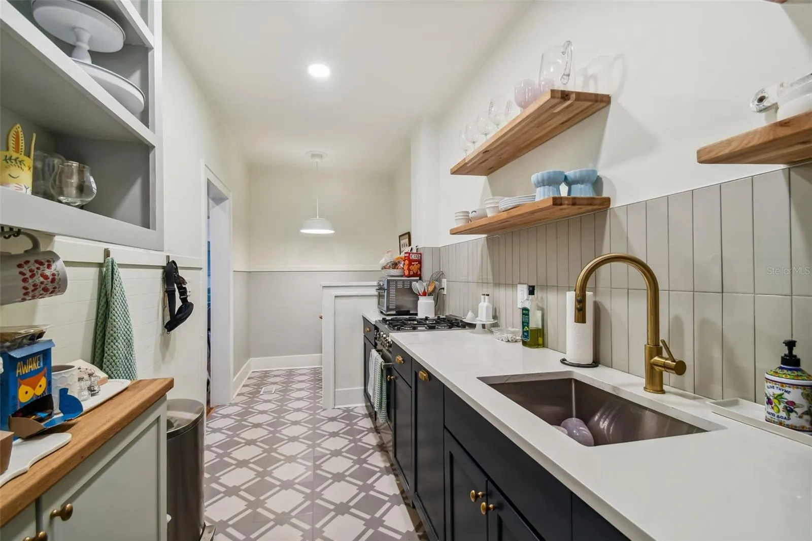2113 W SOUTHVIEW AVE #A, #A