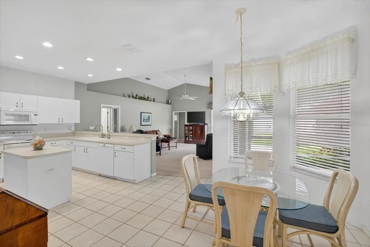 3309 NOHLCREST PL