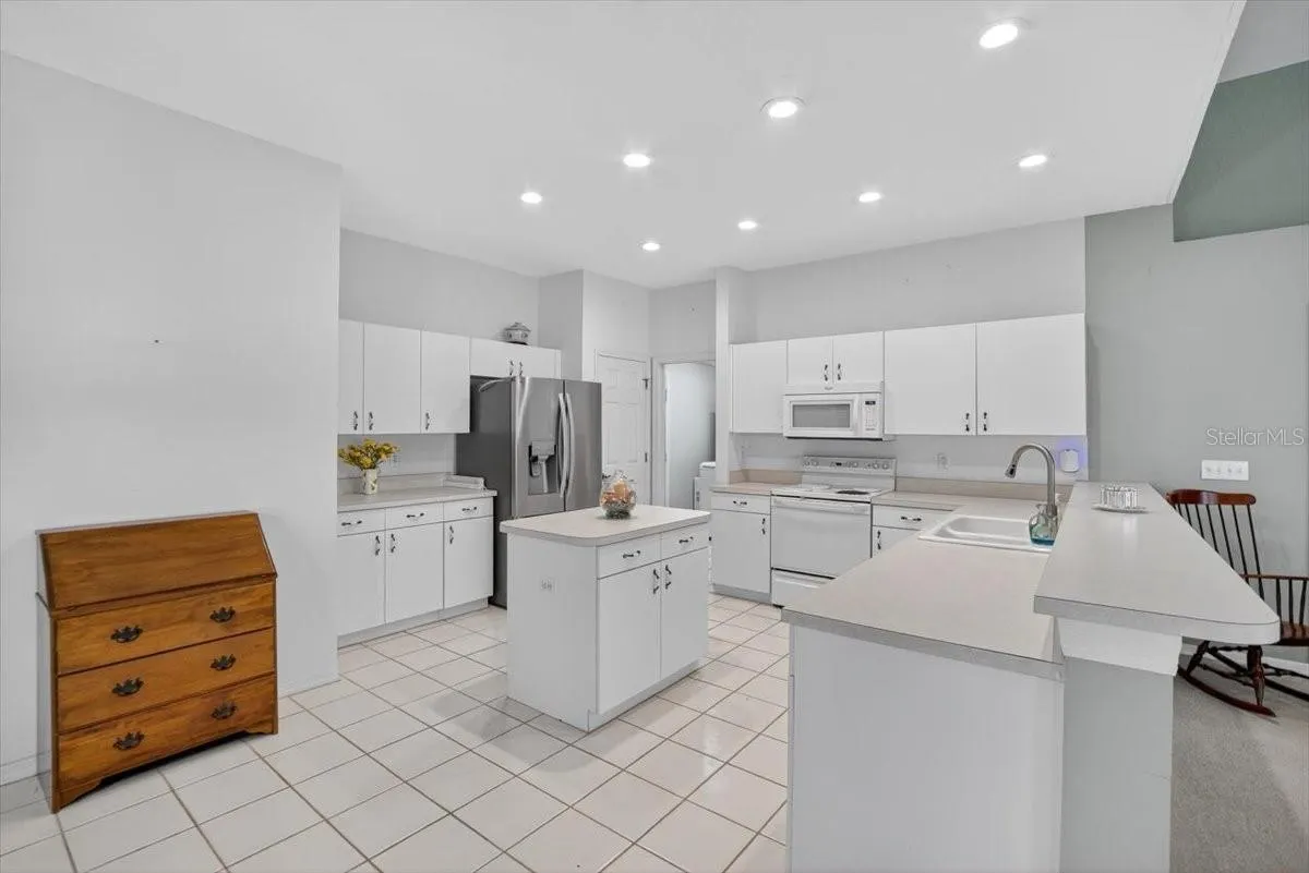 3309 NOHLCREST PL