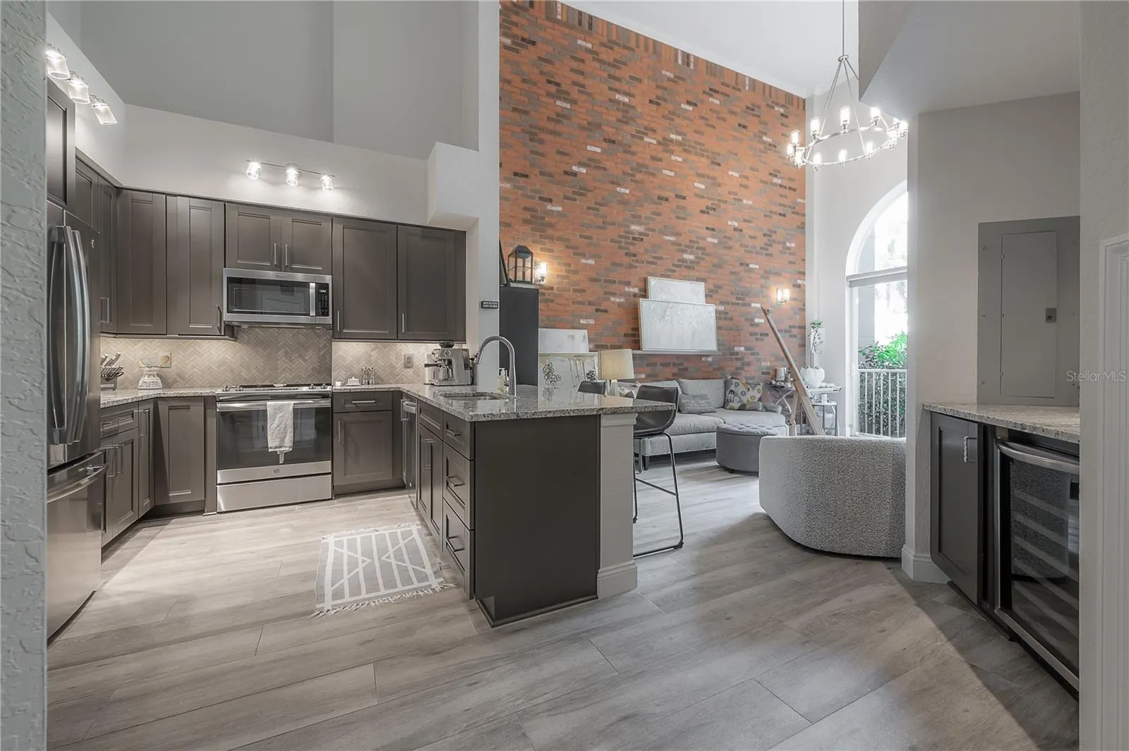 700 S HARBOUR ISLAND BLVD #104, #104