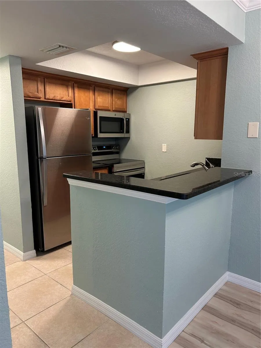 712 LYNDHURST ST #301, #301