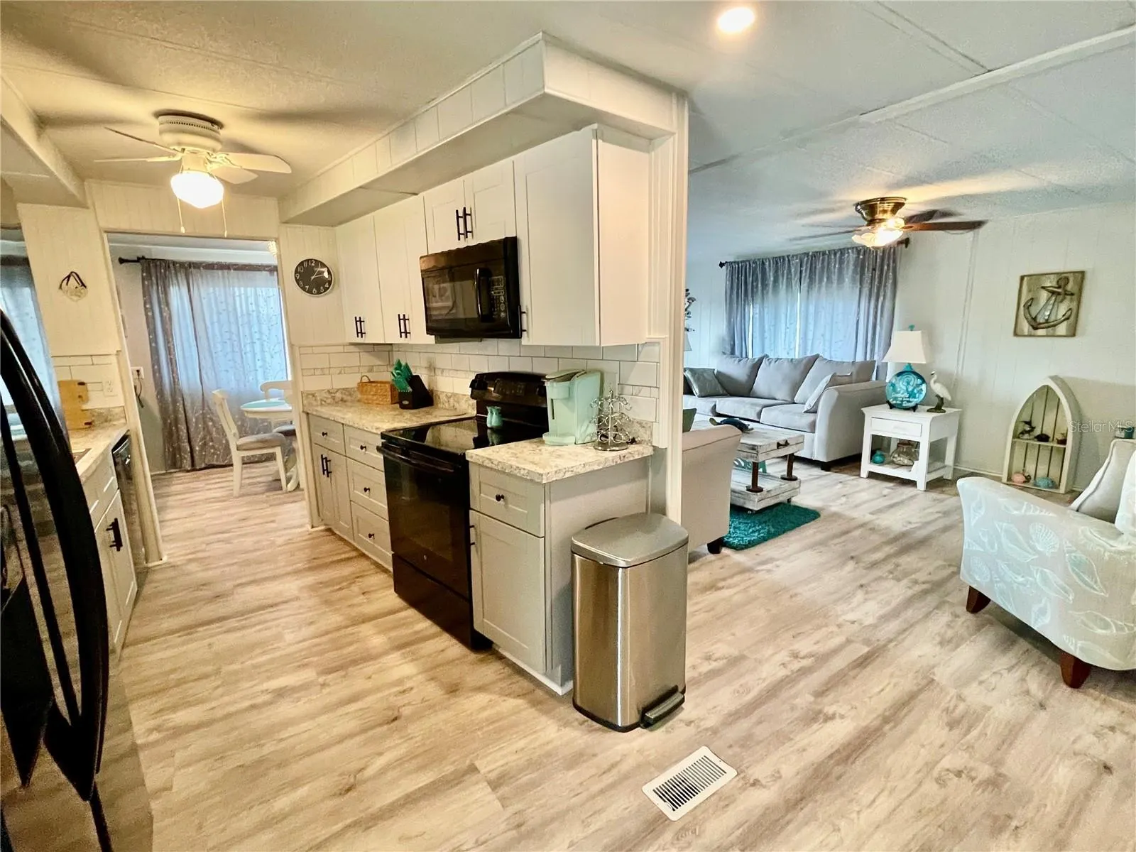34559 GARDENIA DR N
