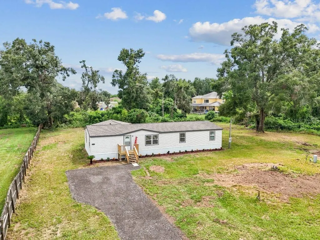 10003 BENJAMIN SMITH DR