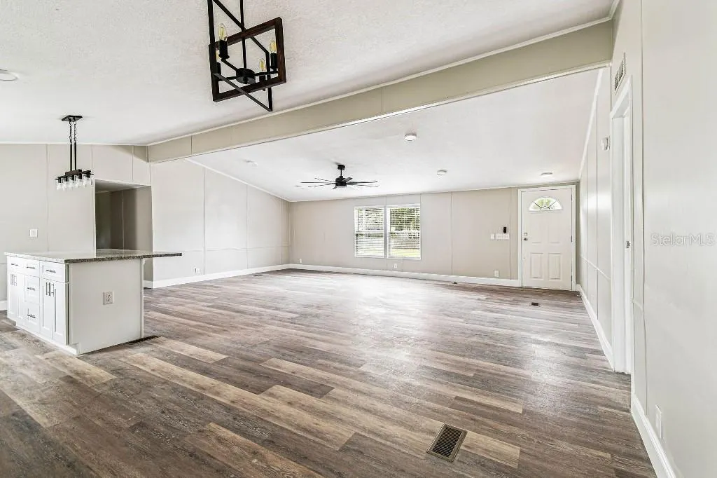 10003 BENJAMIN SMITH DR