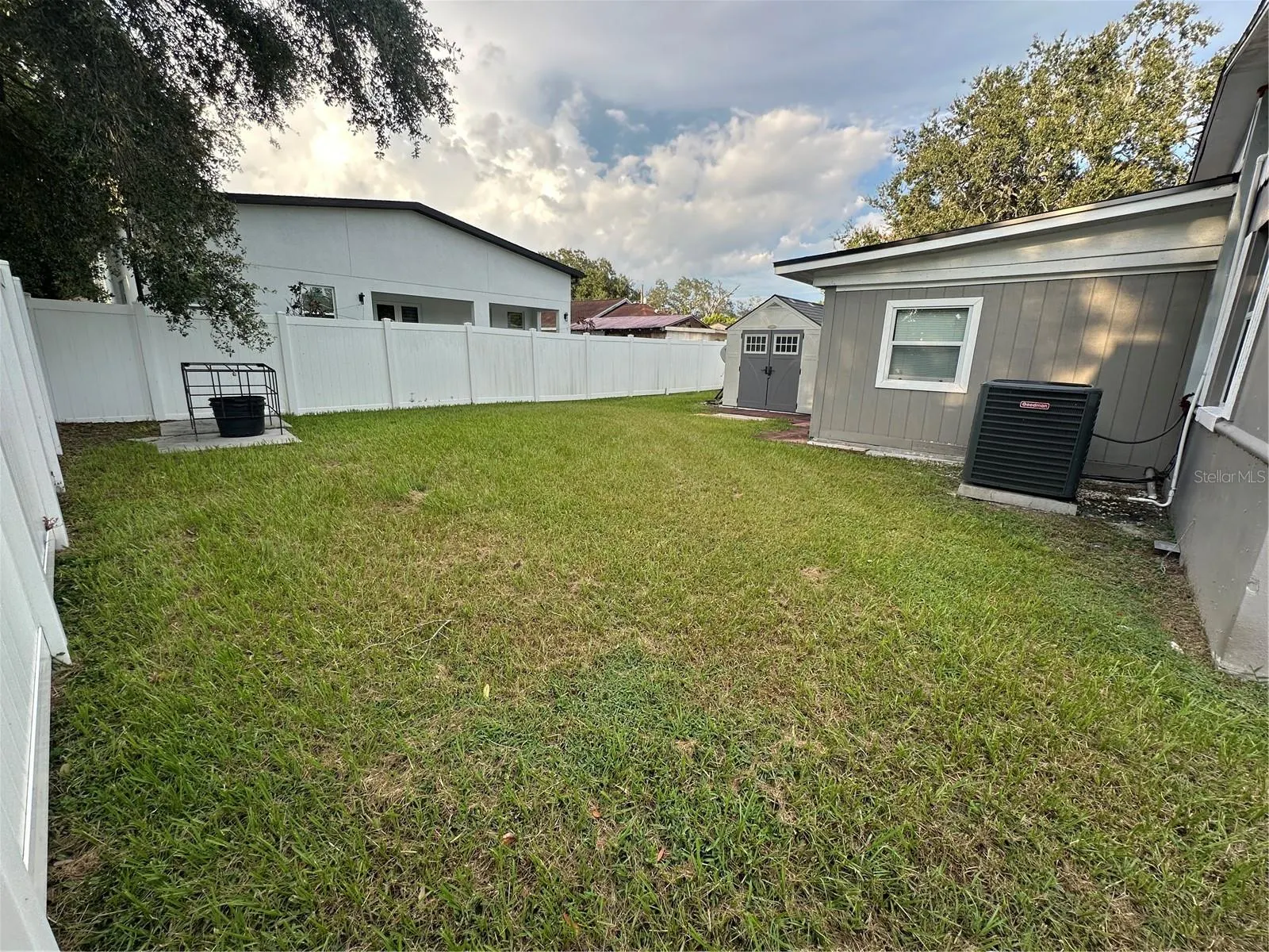 2121 W POWHATAN AVE