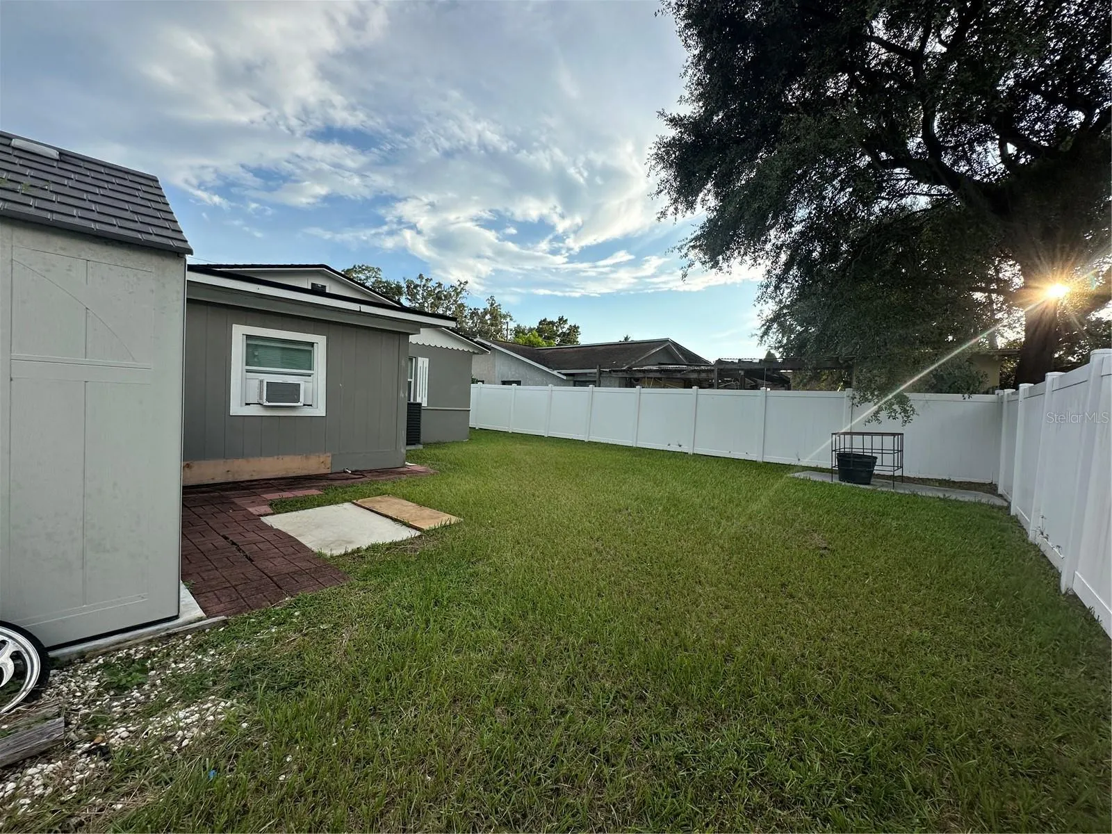 2121 W POWHATAN AVE