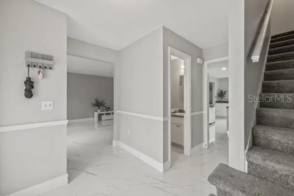 2536 LAKE ELLEN CIR