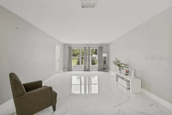 2536 LAKE ELLEN CIR