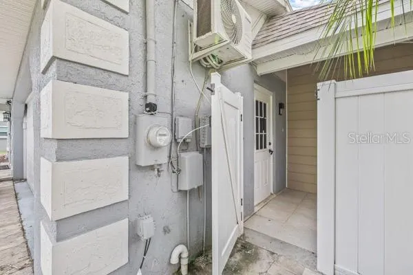 2536 LAKE ELLEN CIR