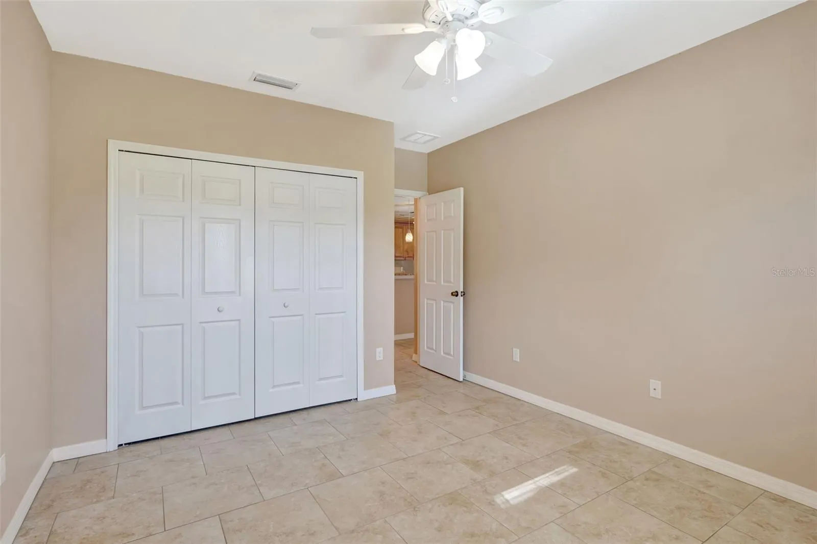 2450 RIO DE JANEIRO AVE