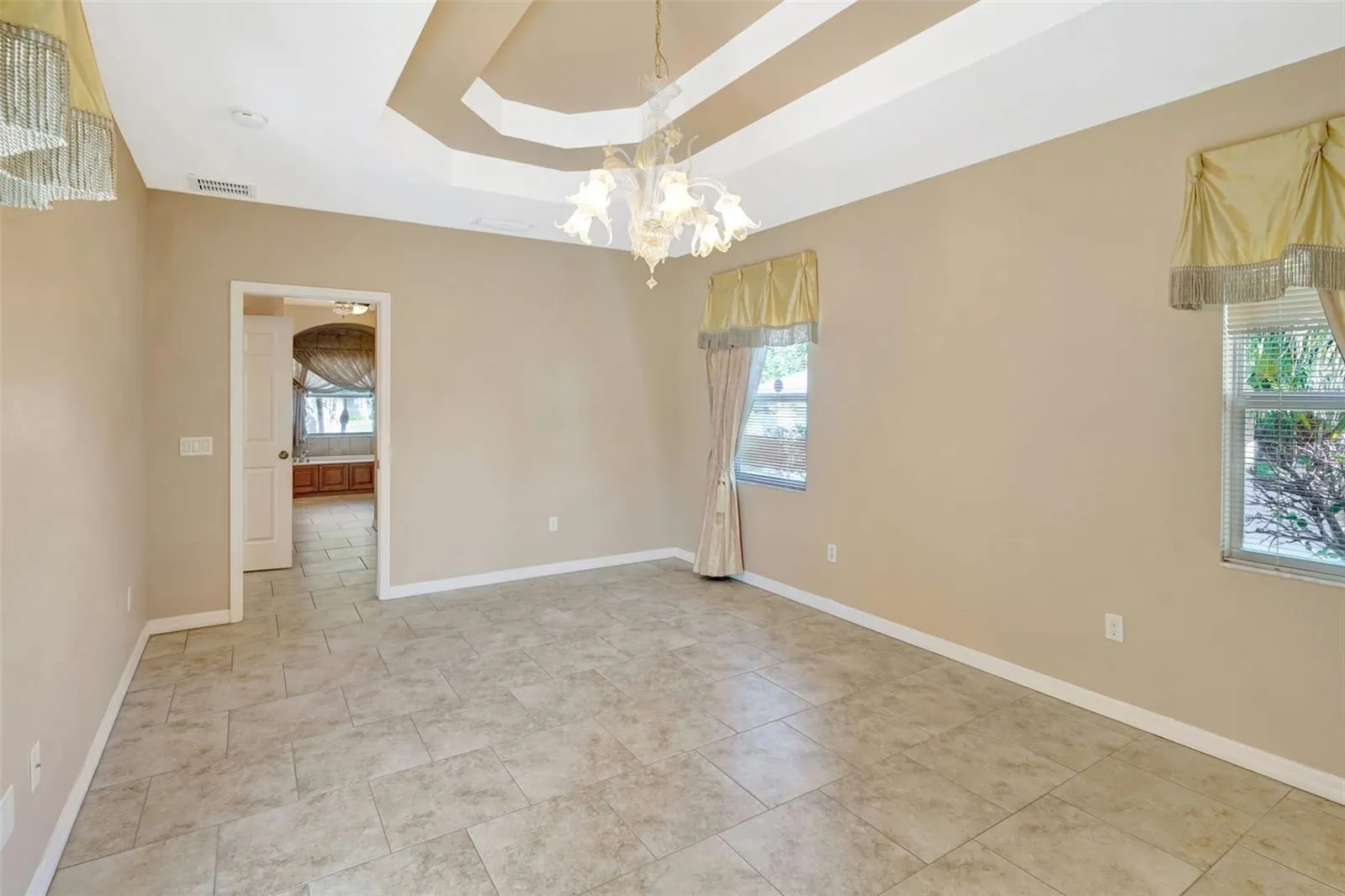2450 RIO DE JANEIRO AVE