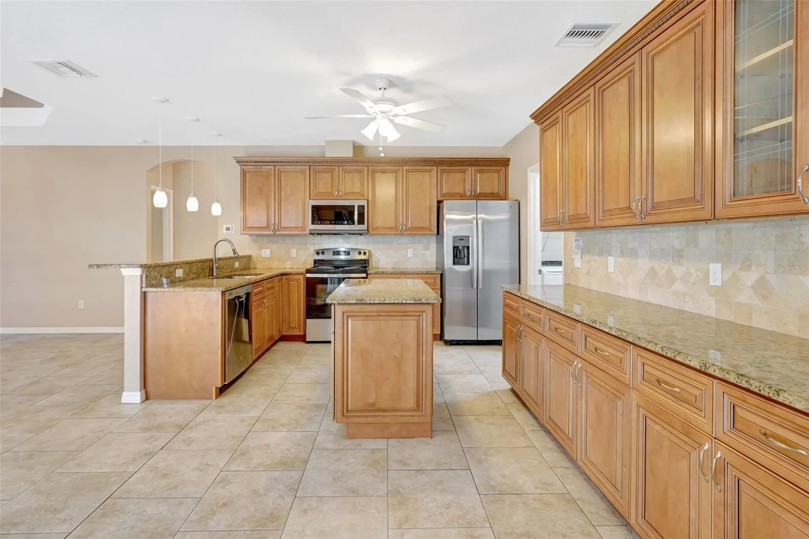 2450 RIO DE JANEIRO AVE