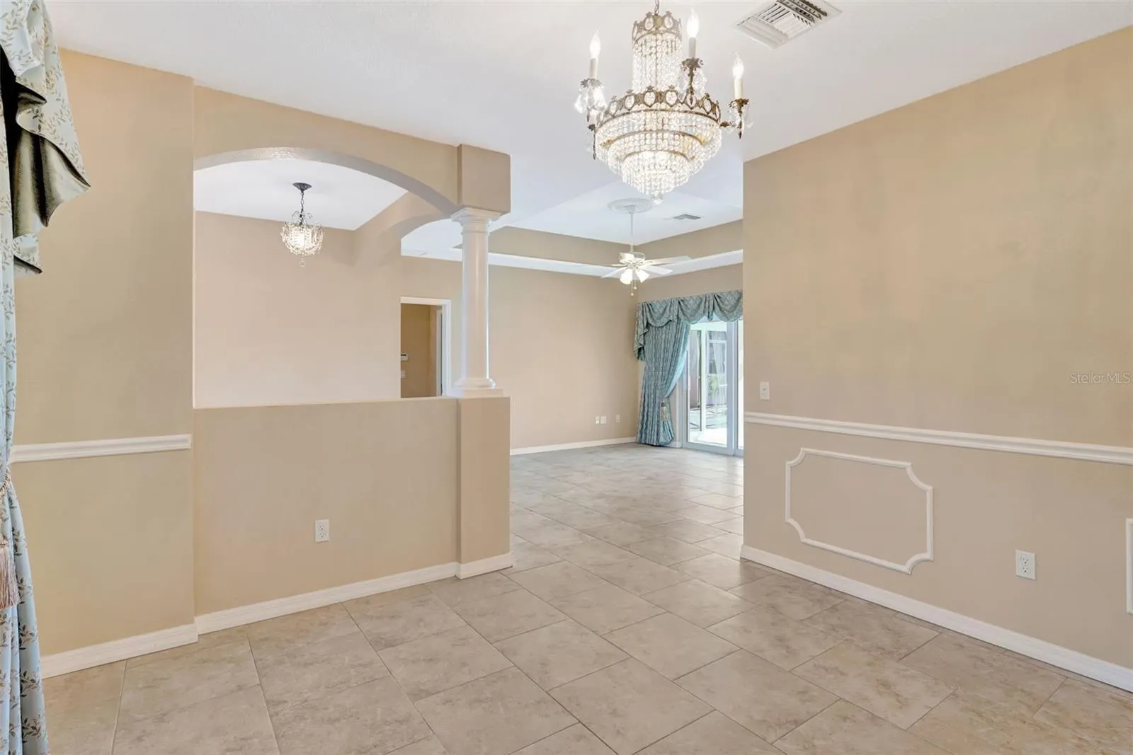 2450 RIO DE JANEIRO AVE