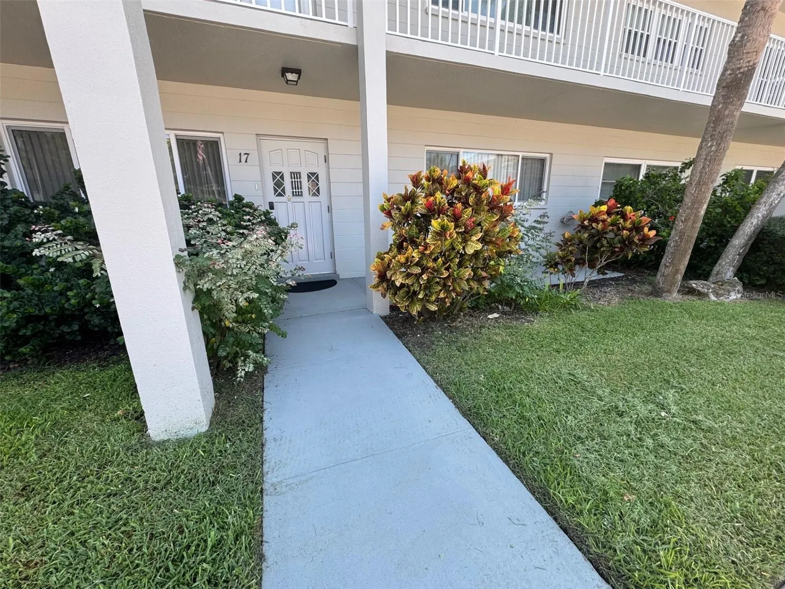 2071 AUSTRALIA WAY W #17, #17