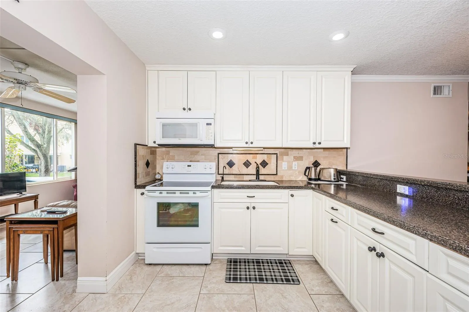 2071 AUSTRALIA WAY W #17, #17