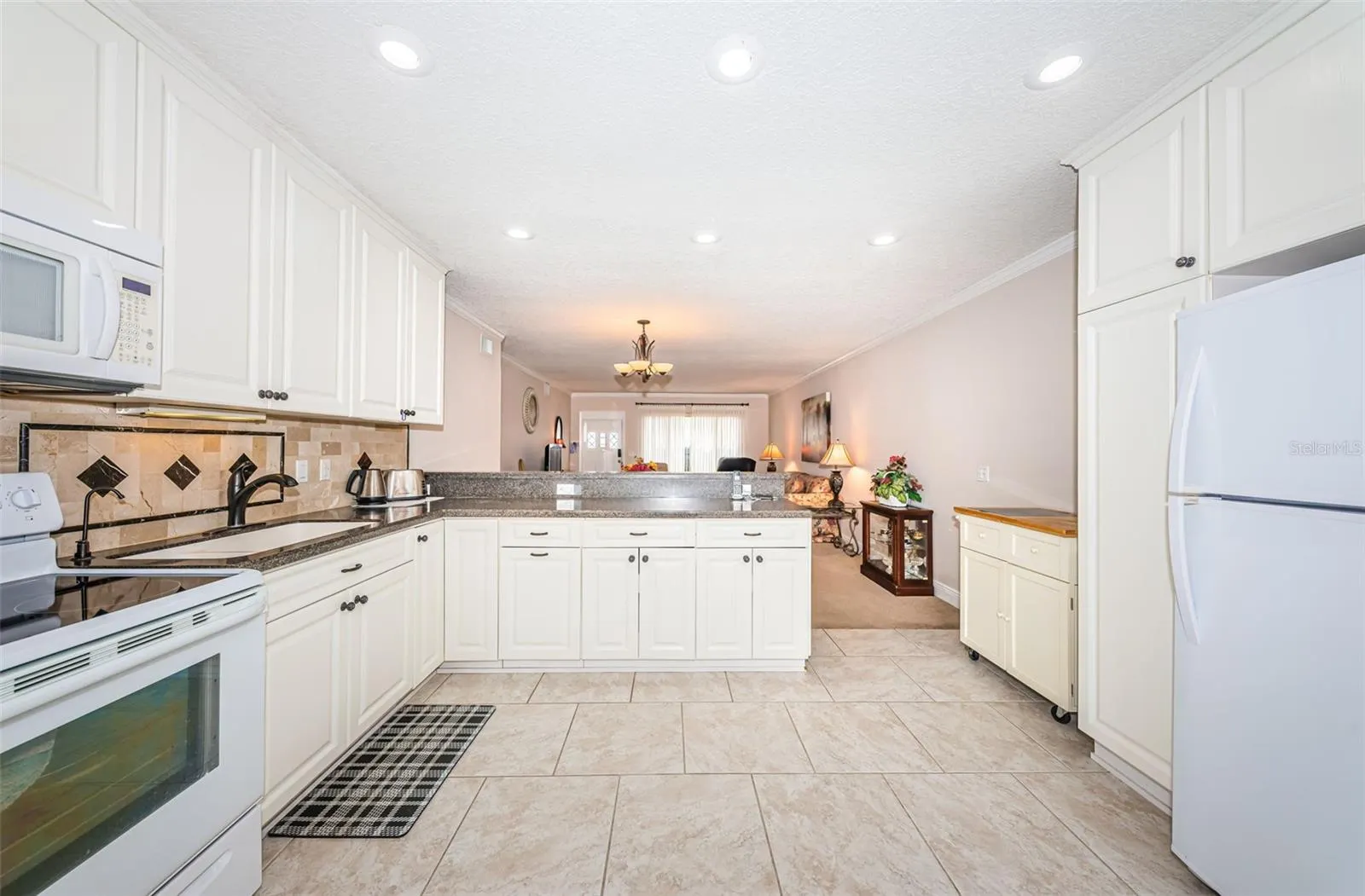 2071 AUSTRALIA WAY W #17, #17