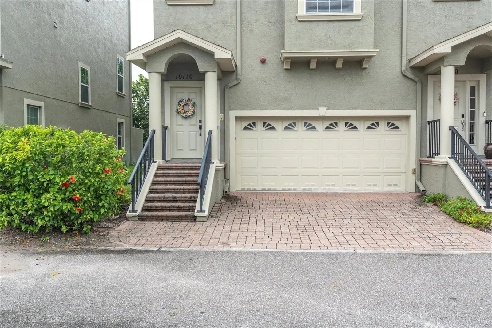 10110 BAYOU GRANDE AVE