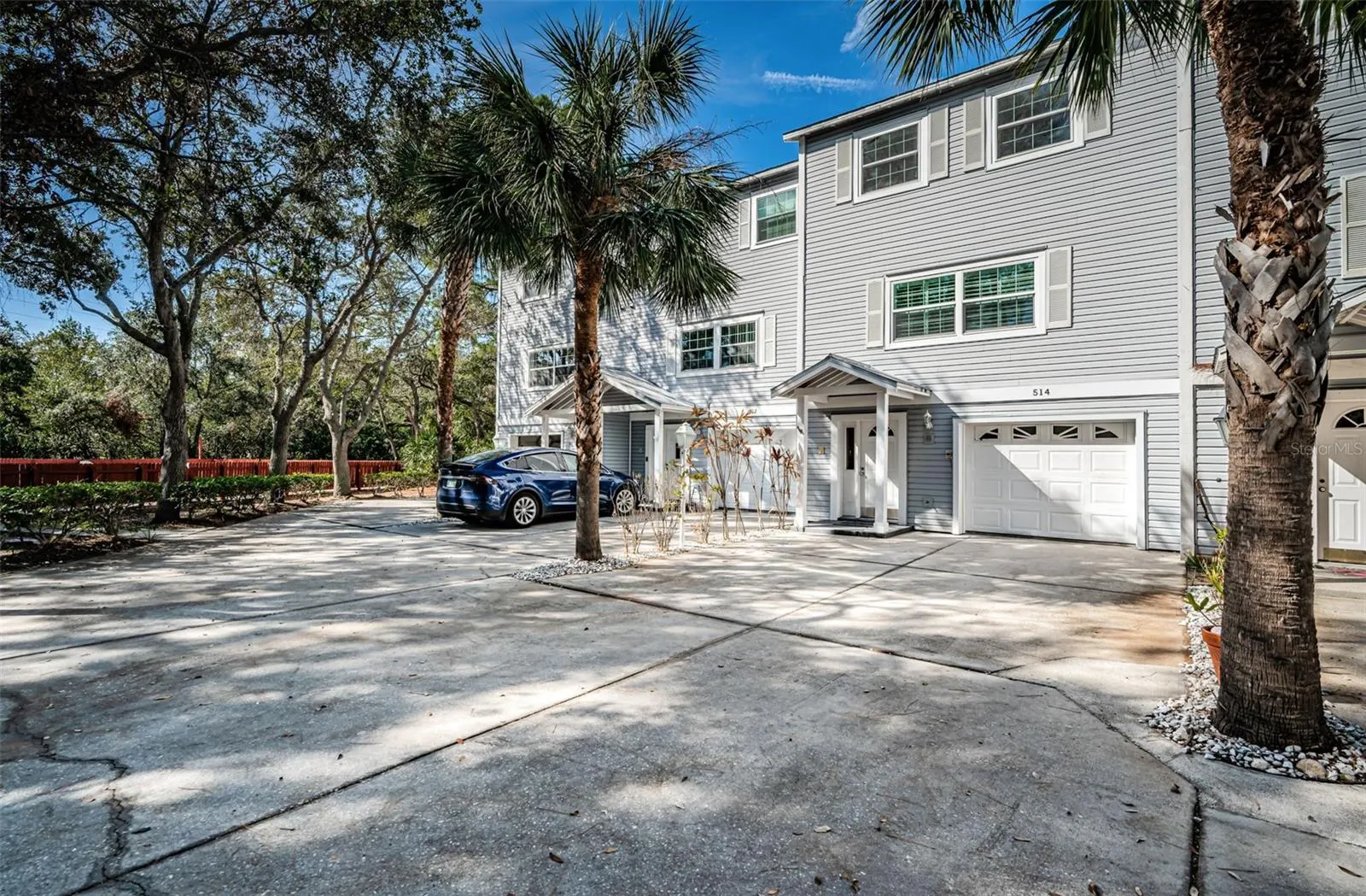 514 RYANS WOODS LN