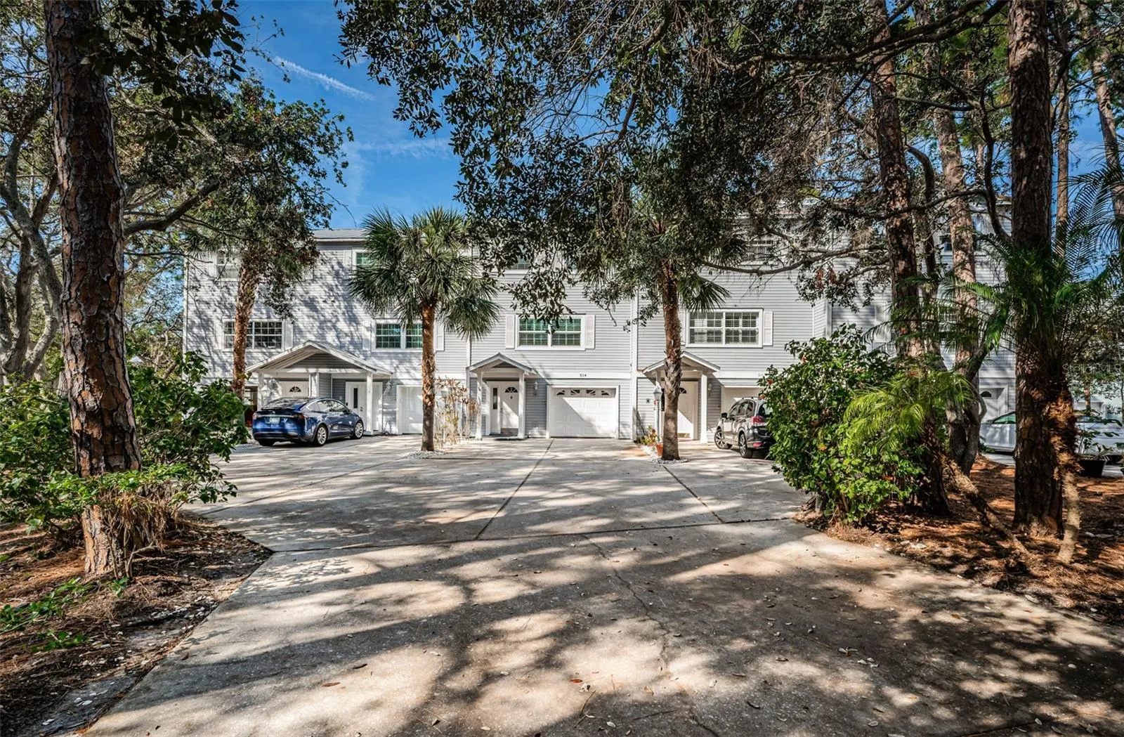 514 RYANS WOODS LN