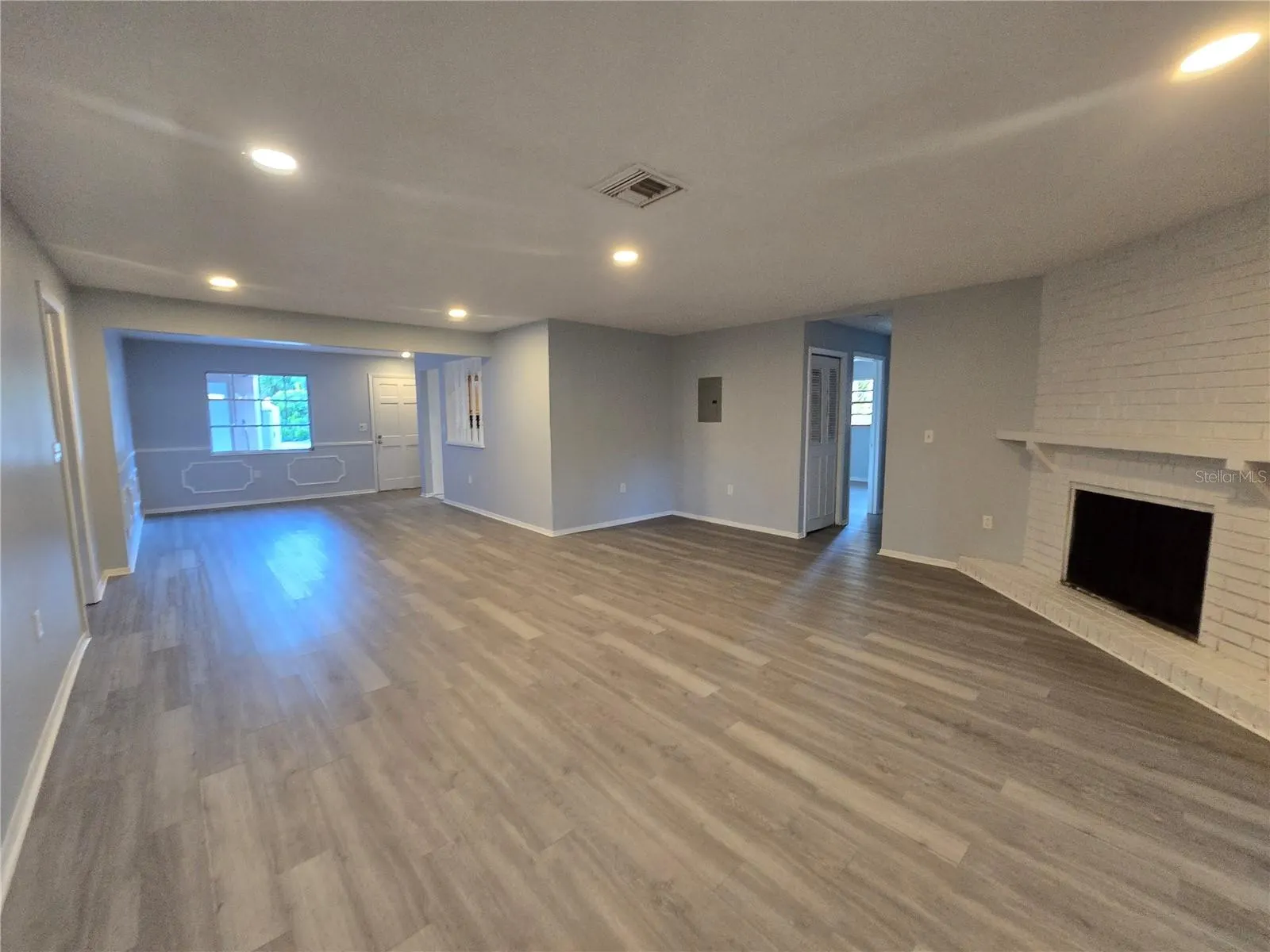 4039 AUDUBON DR