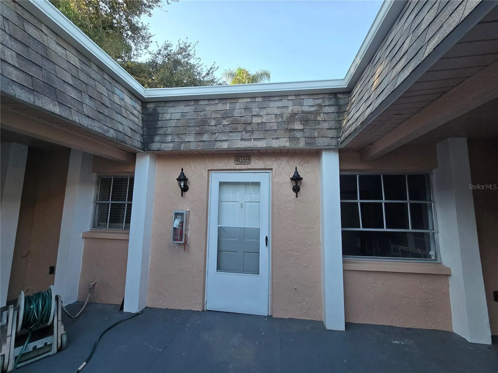 4039 AUDUBON DR