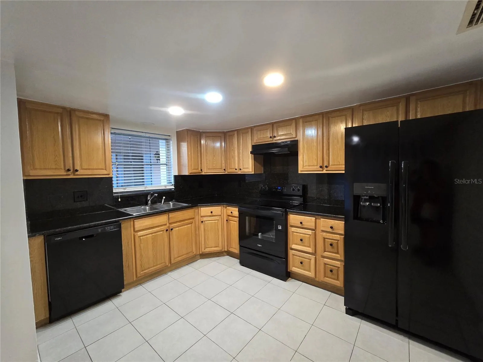 4039 AUDUBON DR