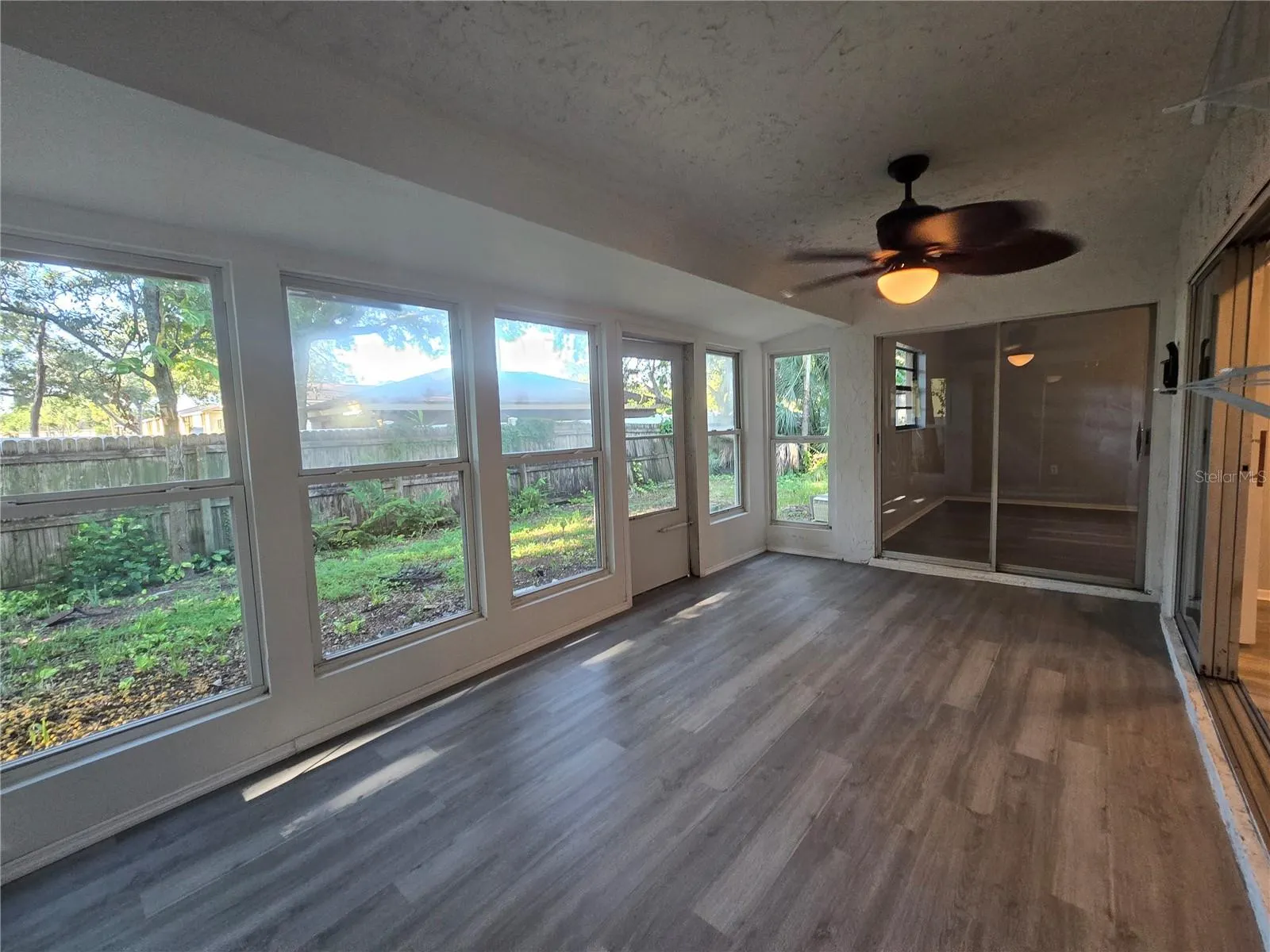 4039 AUDUBON DR