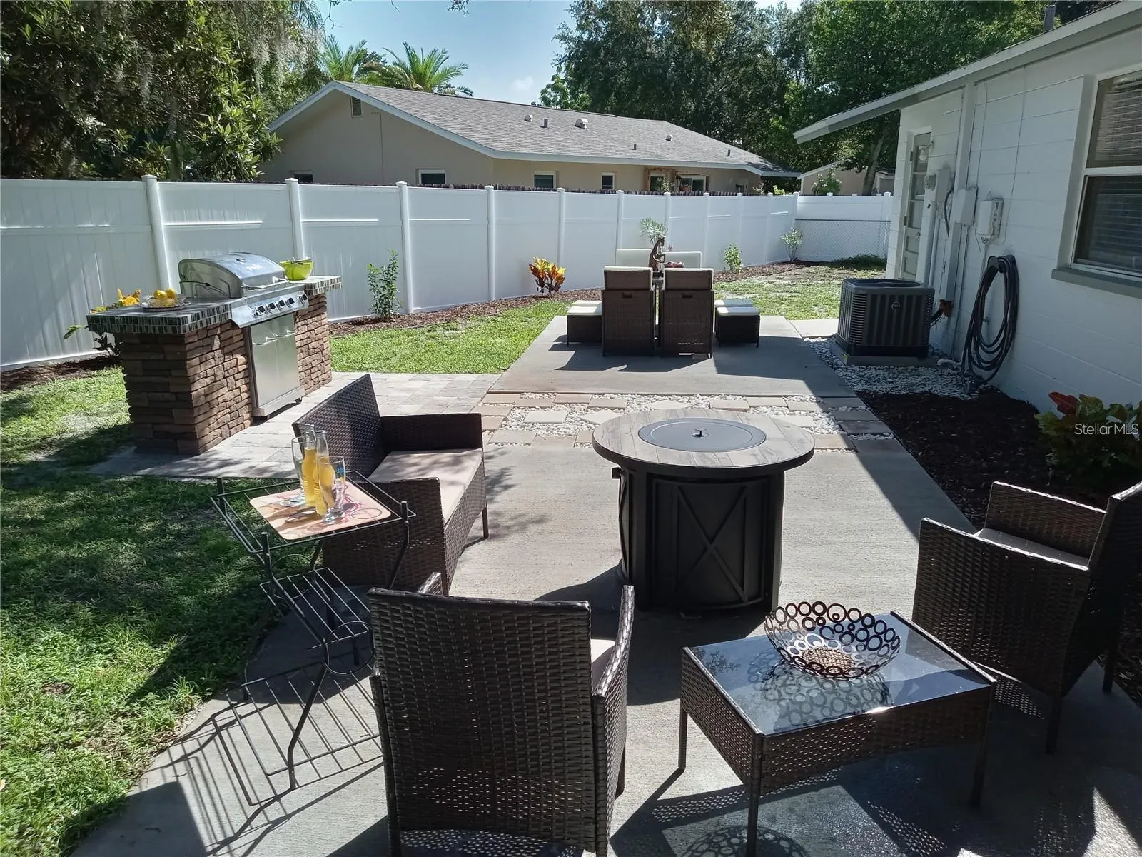 3118 PALM CT