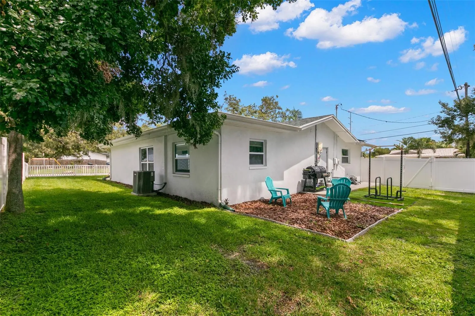1470 RIDGELANE RD