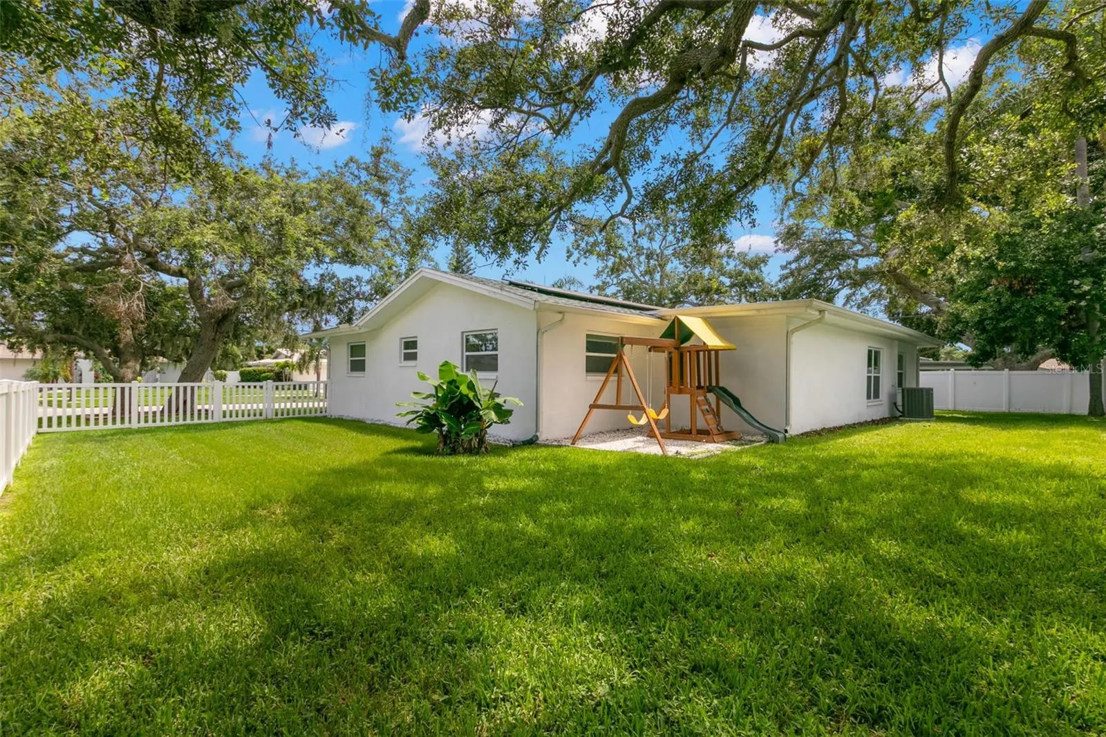 1470 RIDGELANE RD