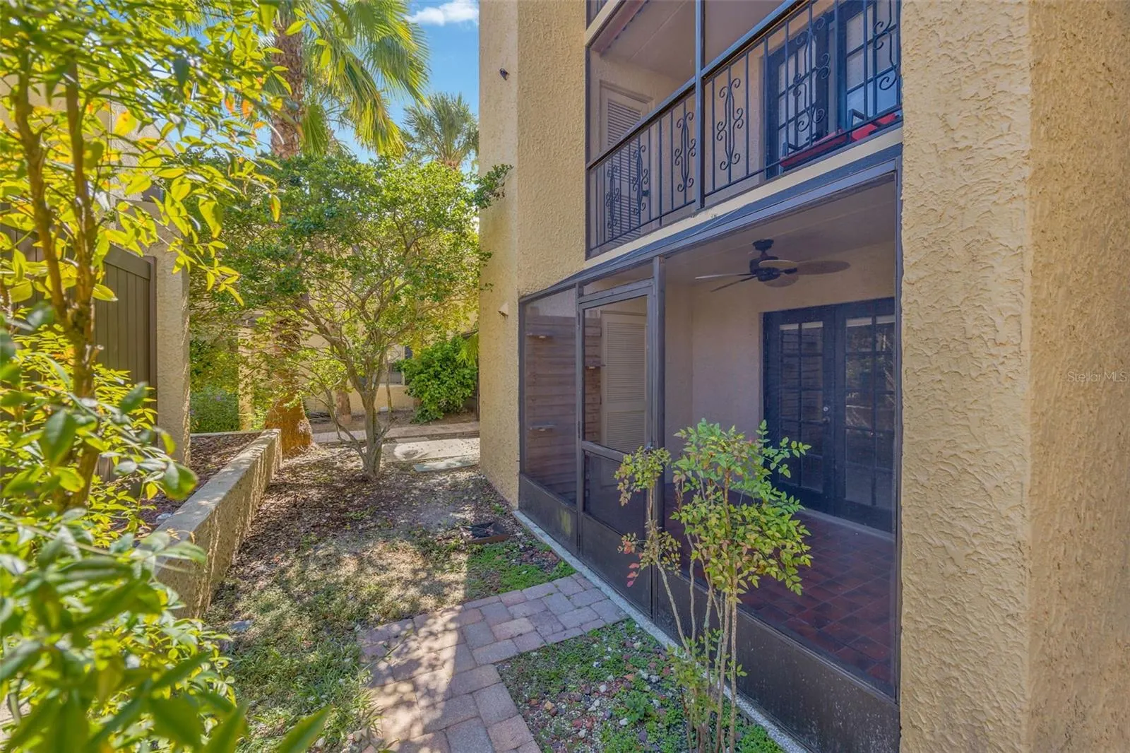 5305 SAN SEBASTIAN CT #127, #127