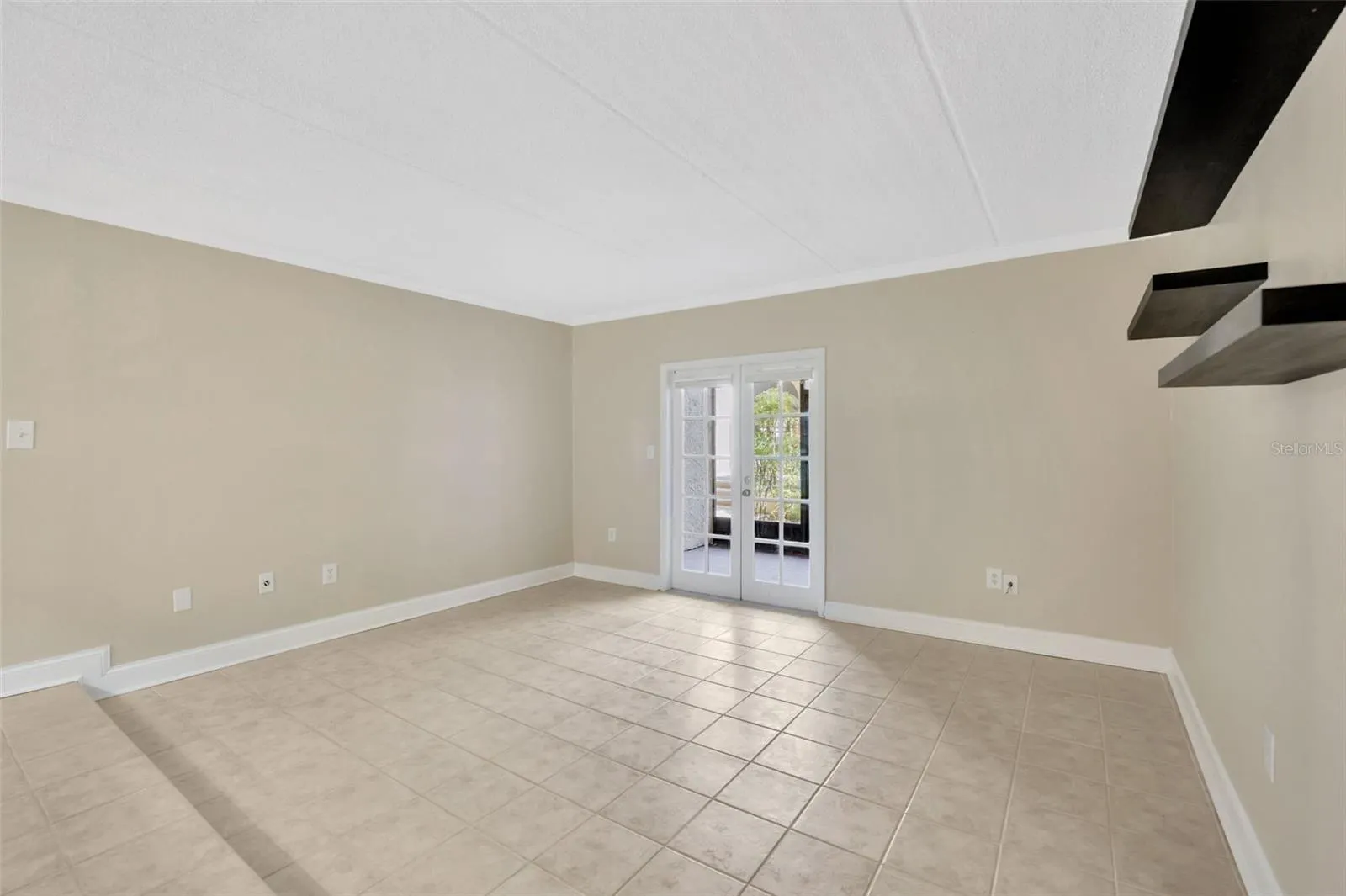 5305 SAN SEBASTIAN CT #127, #127