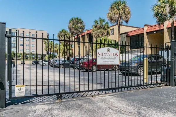 5305 SAN SEBASTIAN CT #127, #127