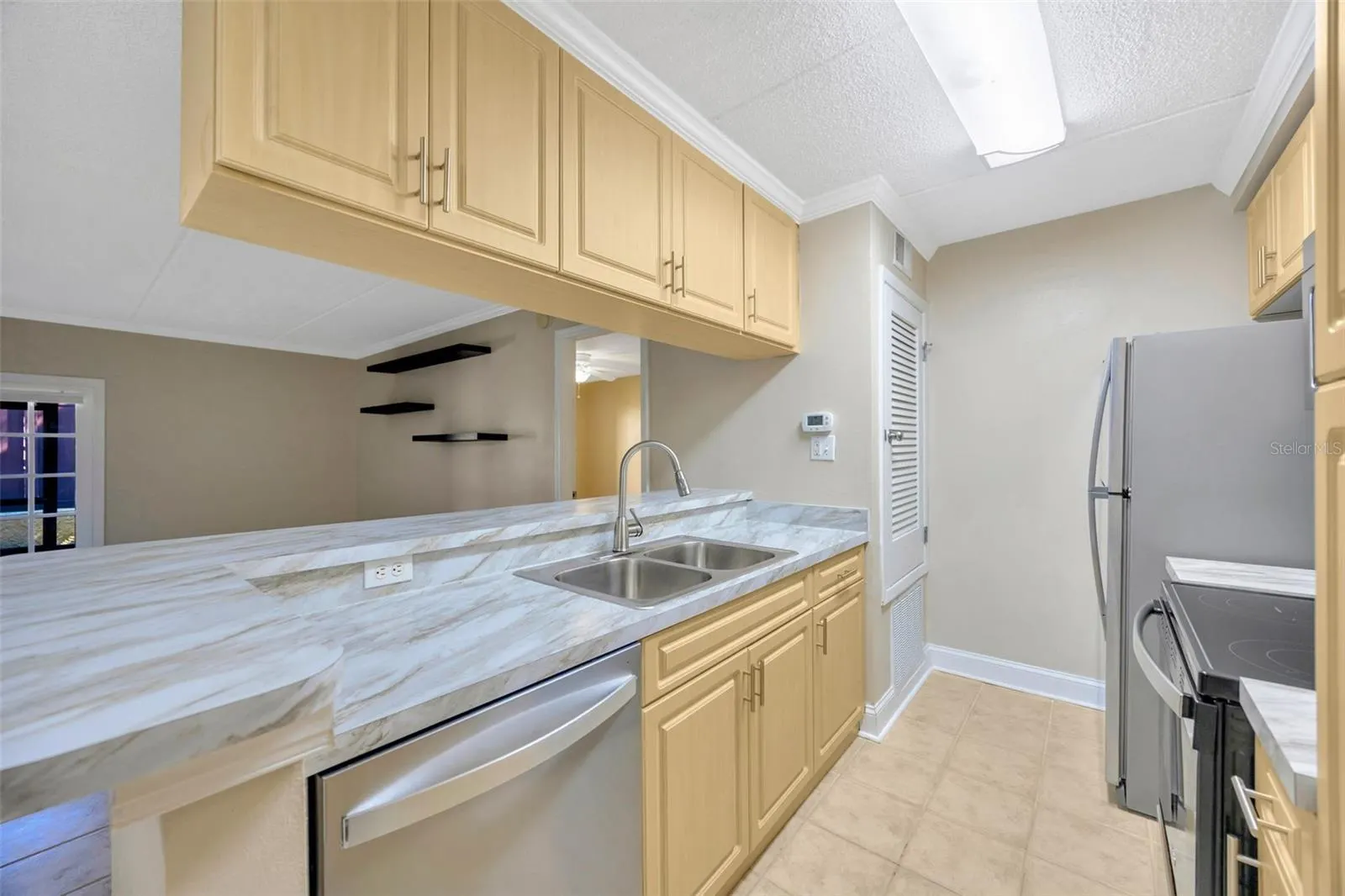5305 SAN SEBASTIAN CT #127, #127