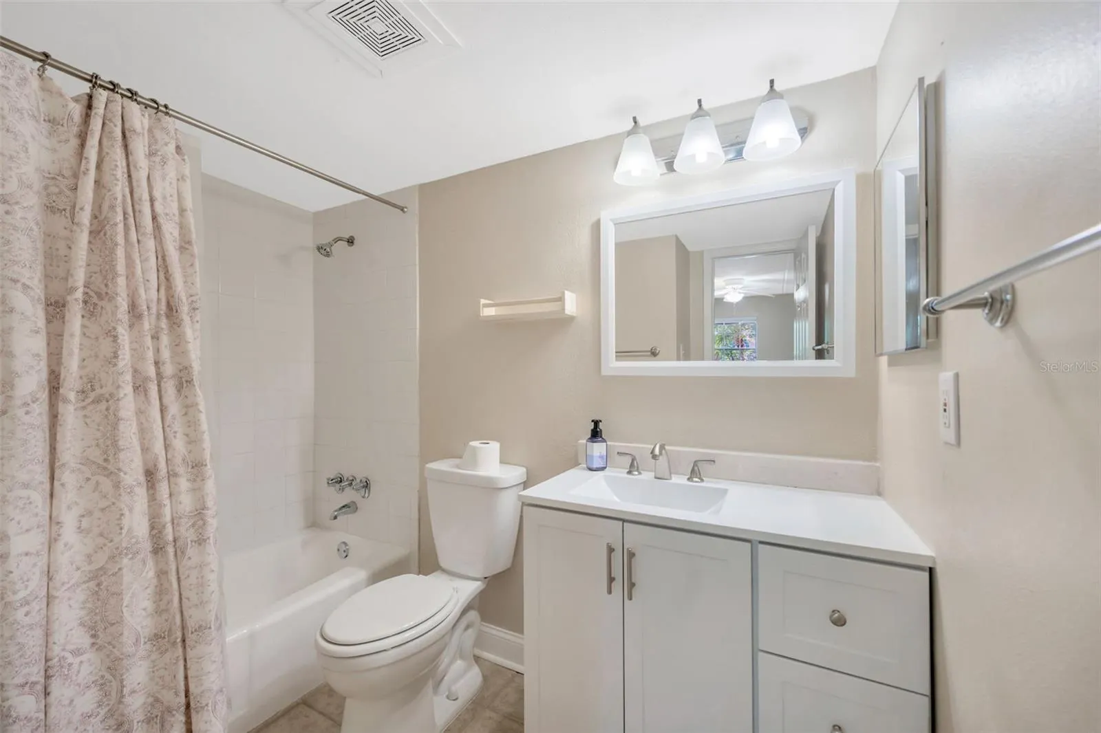 5305 SAN SEBASTIAN CT #127, #127