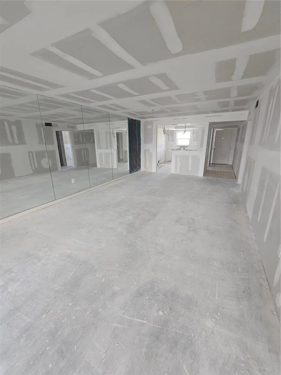 5555 GULF BLVD #218, #218