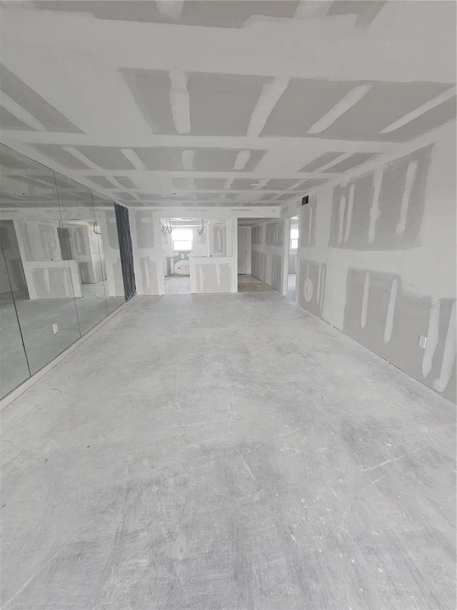 5555 GULF BLVD #218, #218
