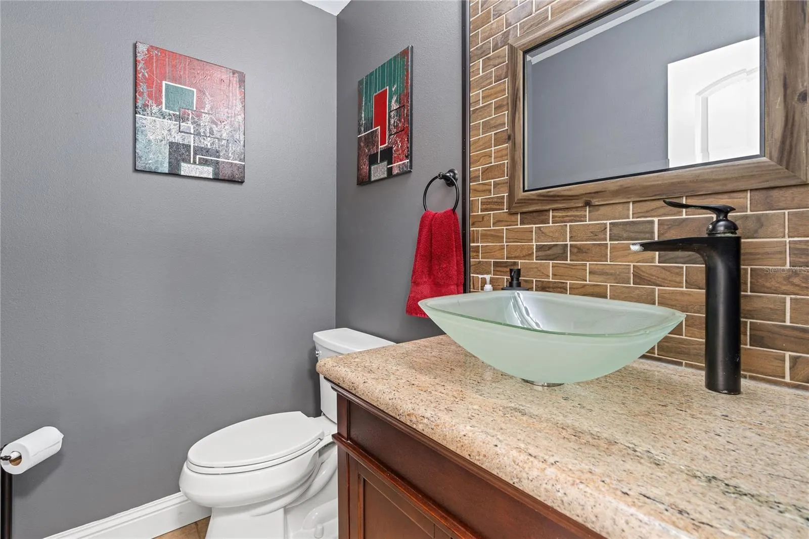 4104 CANOGA PARK DR