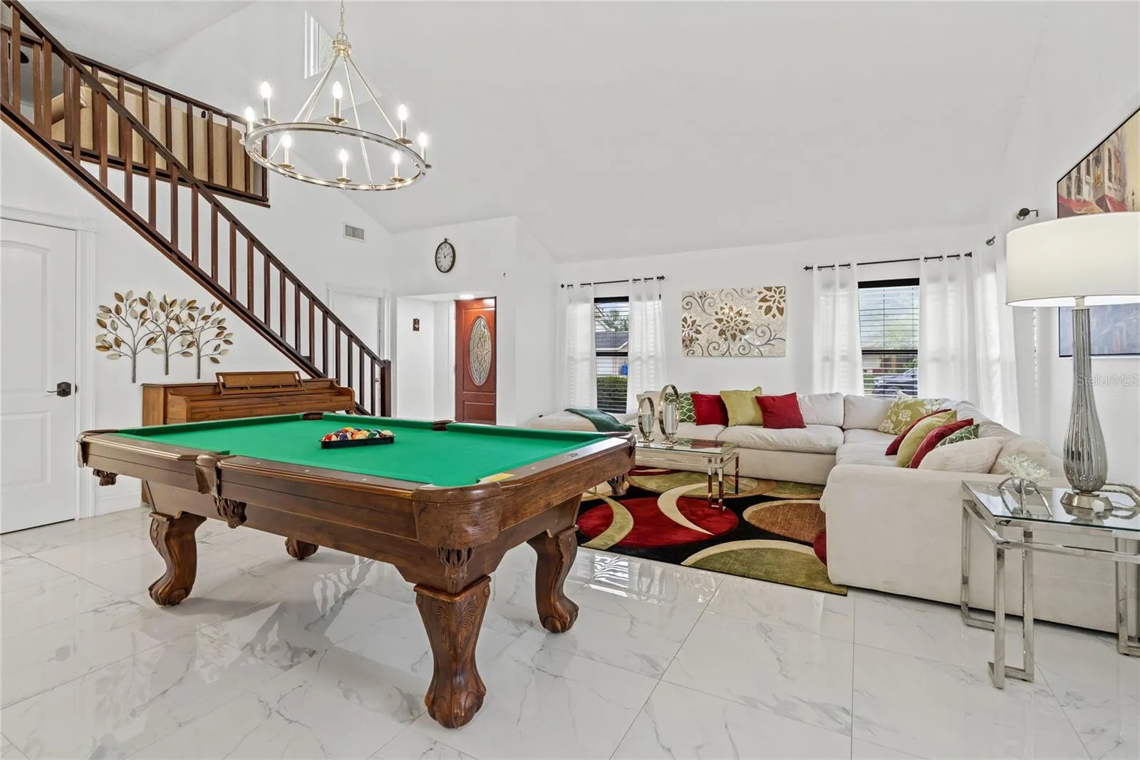 4104 CANOGA PARK DR