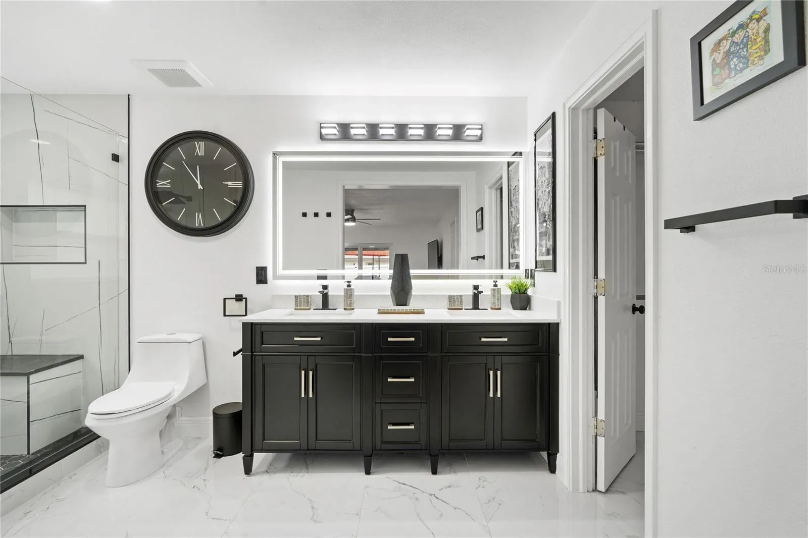 4104 CANOGA PARK DR