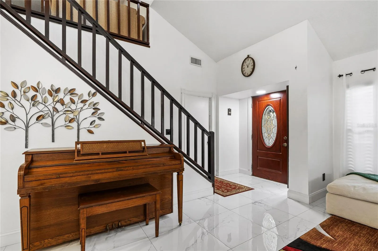 4104 CANOGA PARK DR