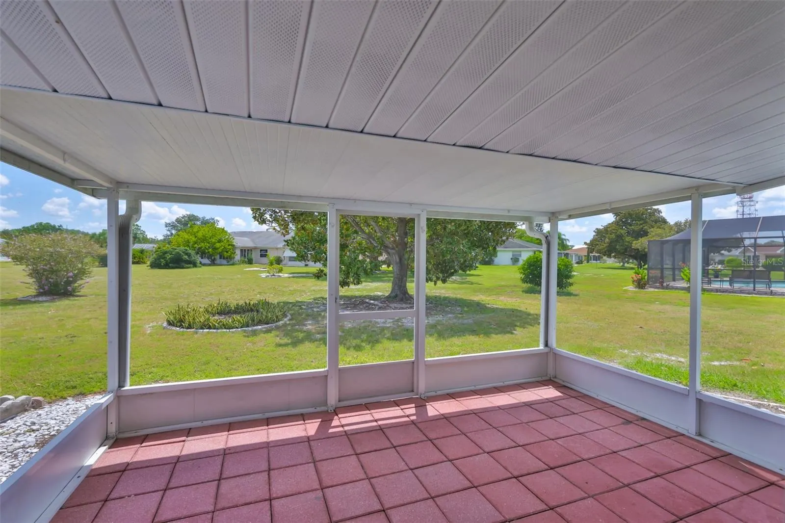 1219 WILD FEATHER LN