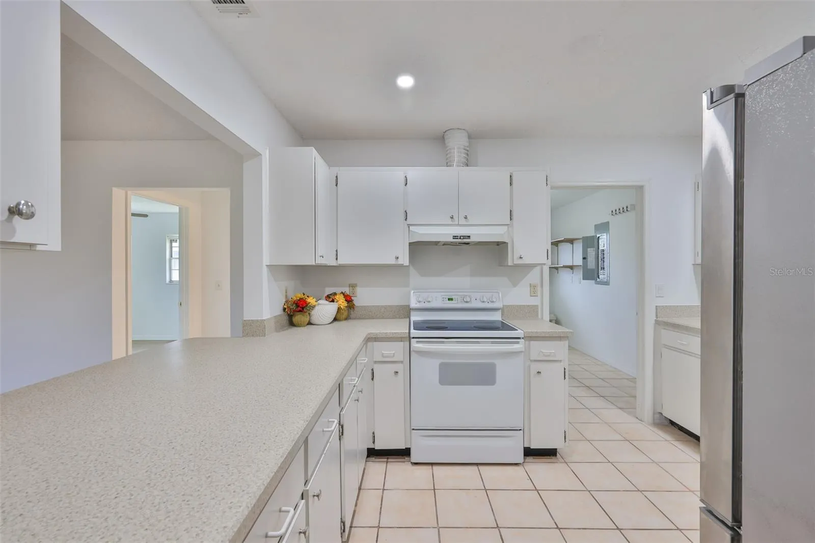 1219 WILD FEATHER LN