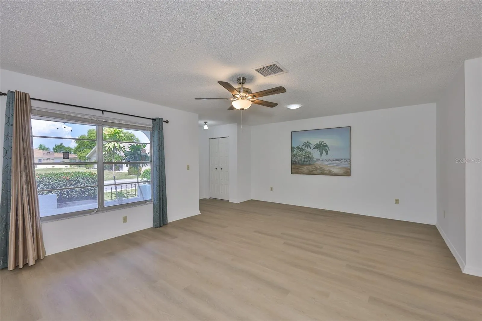 1219 WILD FEATHER LN