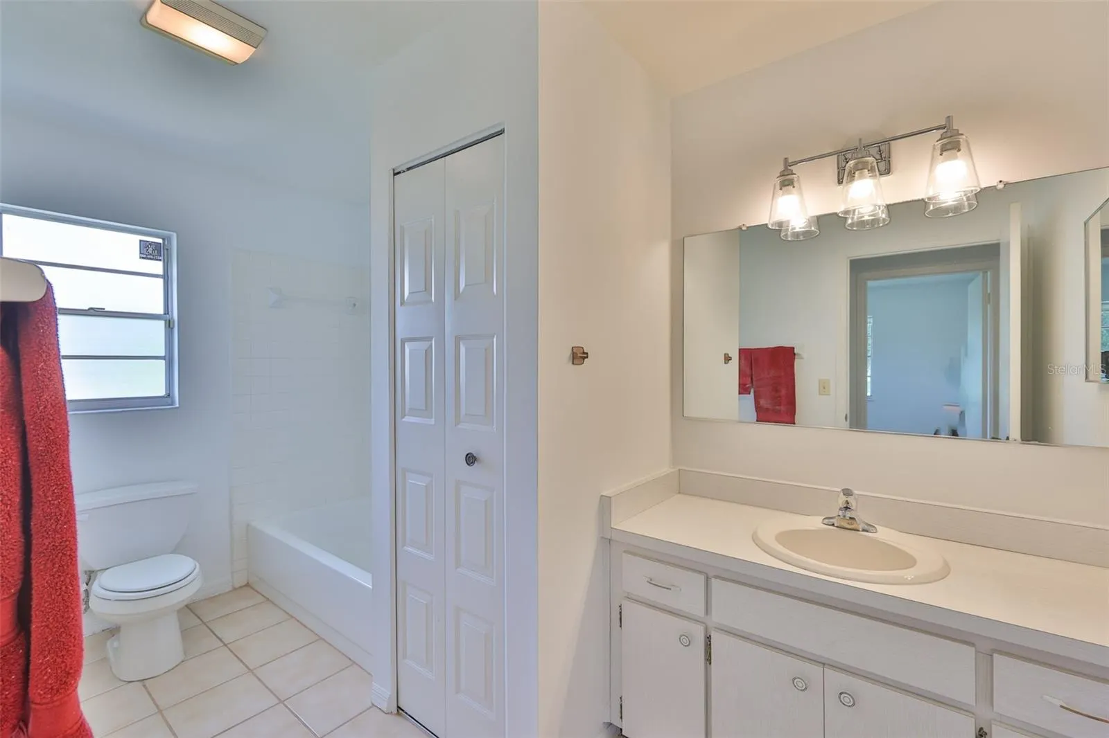 1219 WILD FEATHER LN