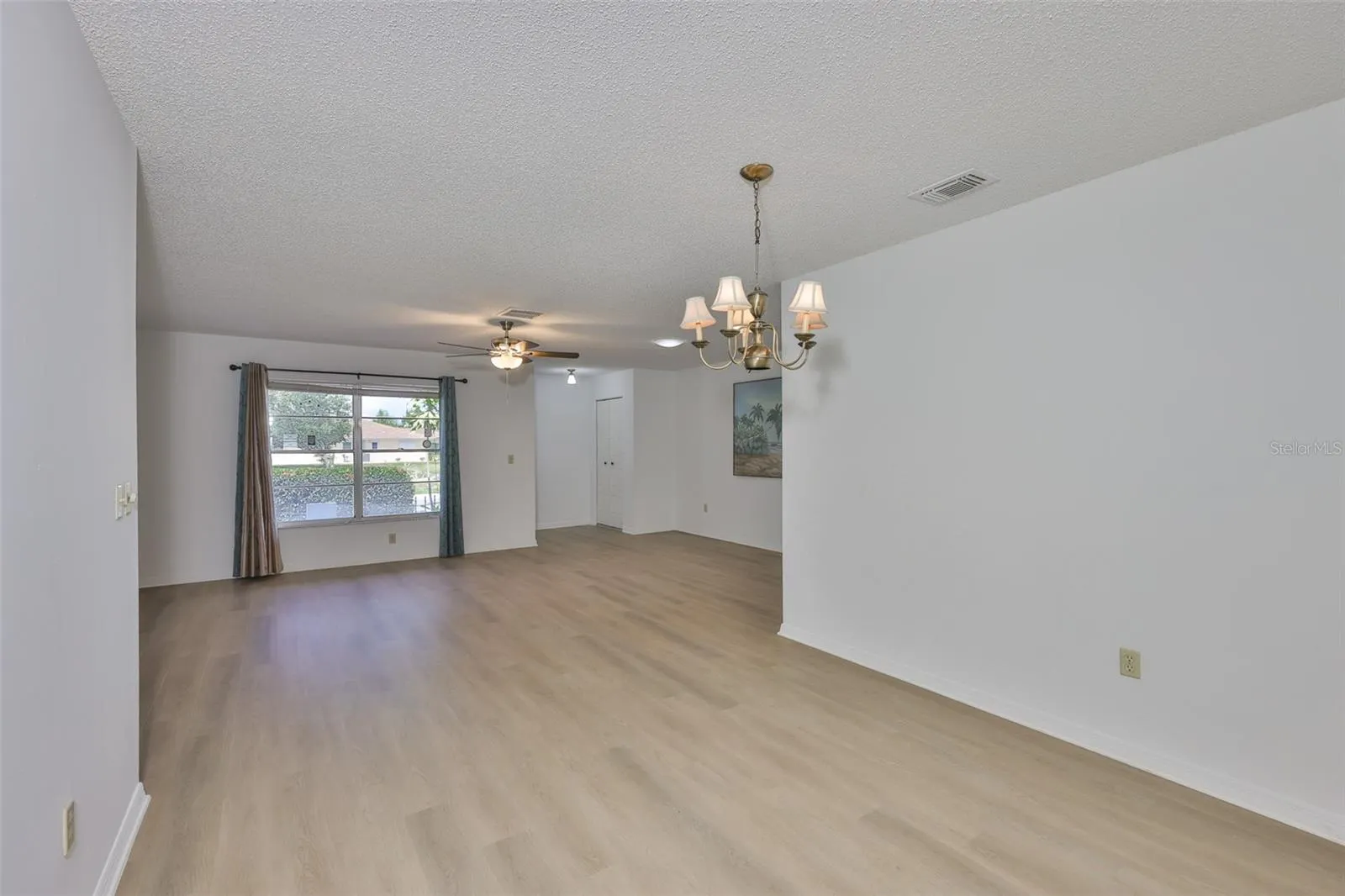 1219 WILD FEATHER LN