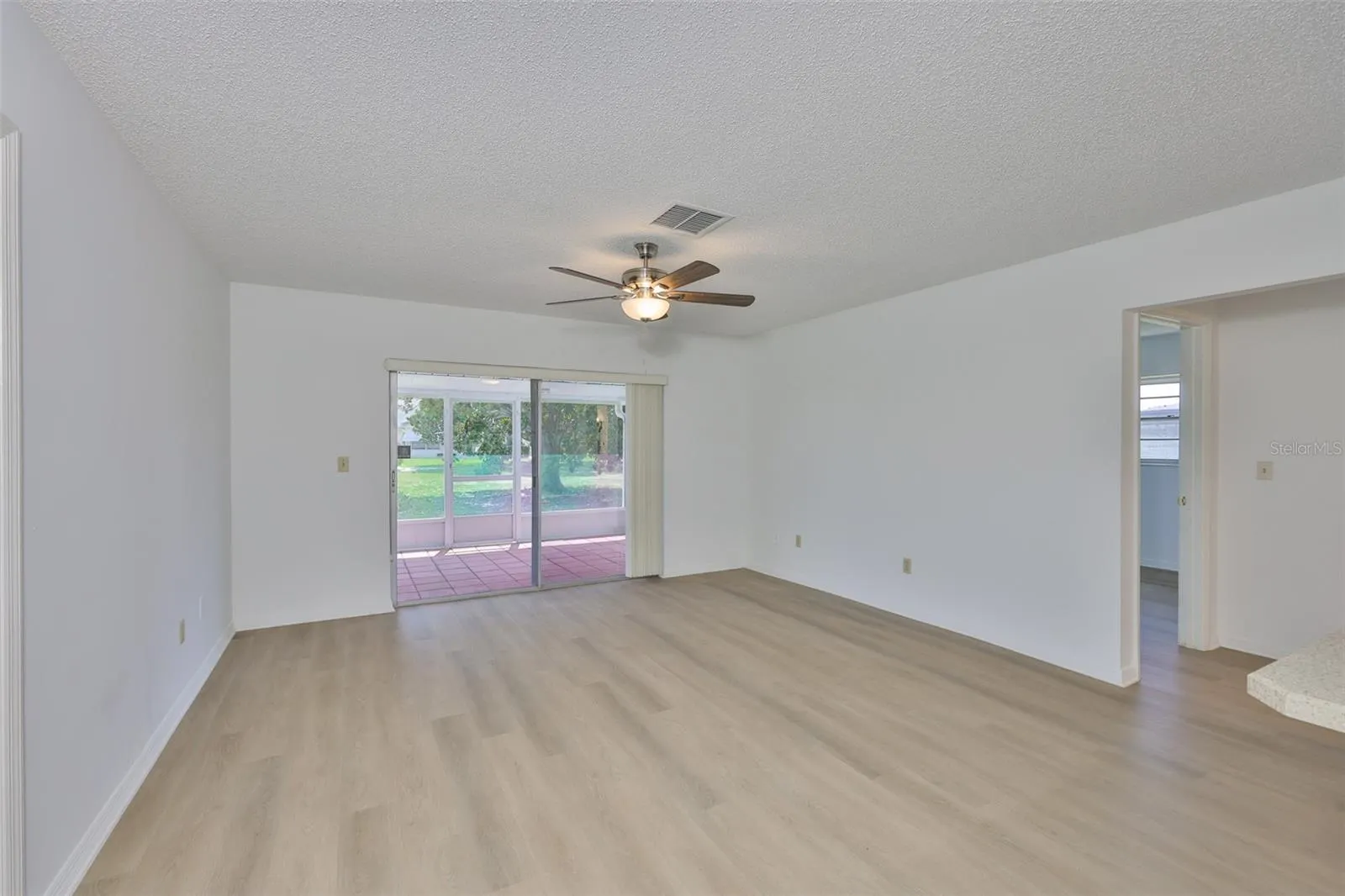 1219 WILD FEATHER LN