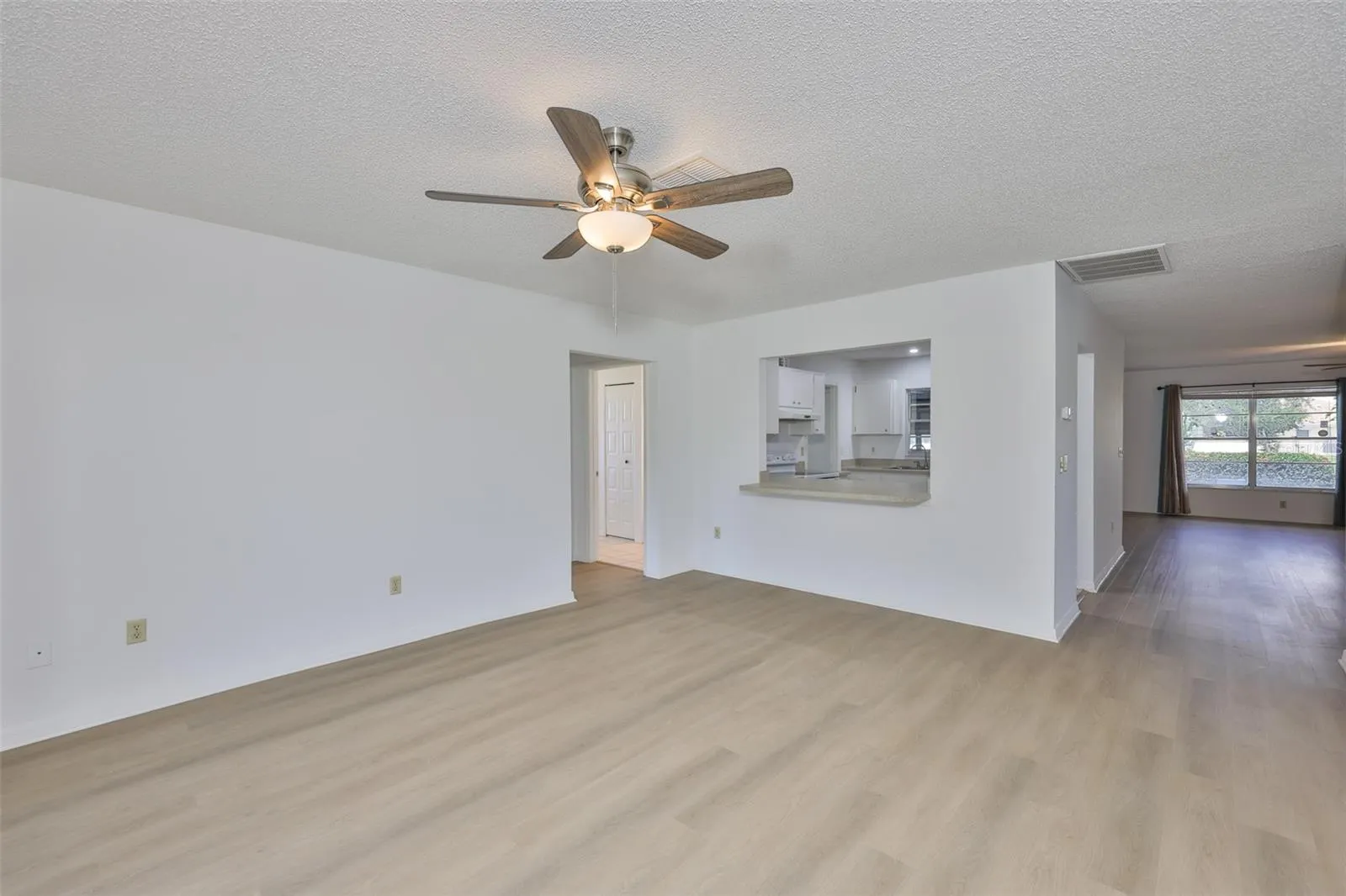 1219 WILD FEATHER LN