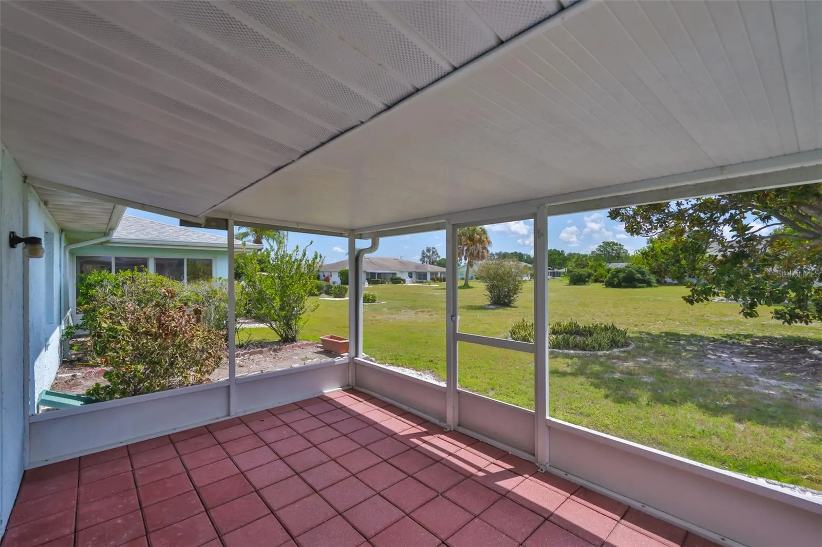 1219 WILD FEATHER LN